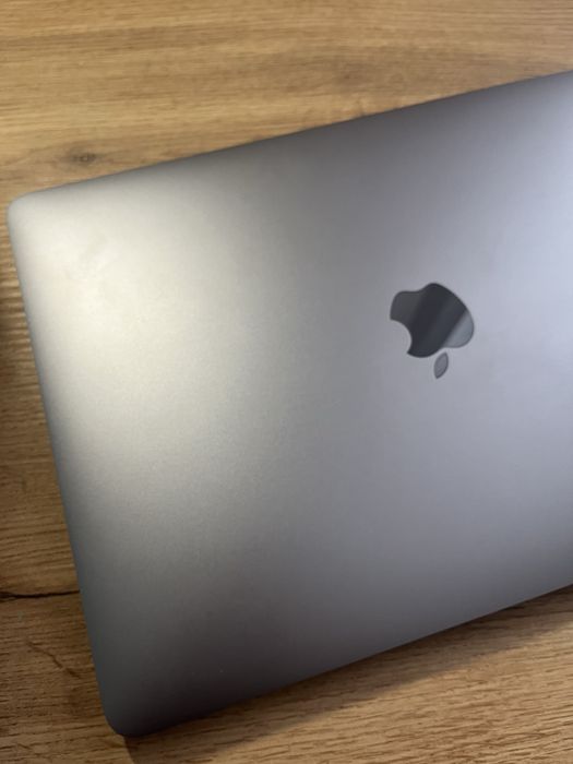 Mac Book Pro на запчастини