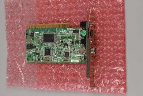 ТВ тюнер AVerMedia AVerTV Hybrid+FM PCI