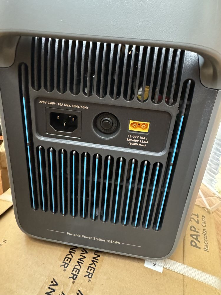 Зарядна станція ANKER SOLIX C1000 EU в наяності Європа LiFePO4 1056Вт