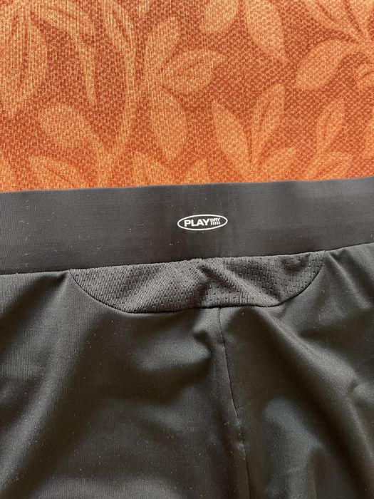 Calças desporto Reebok pretas