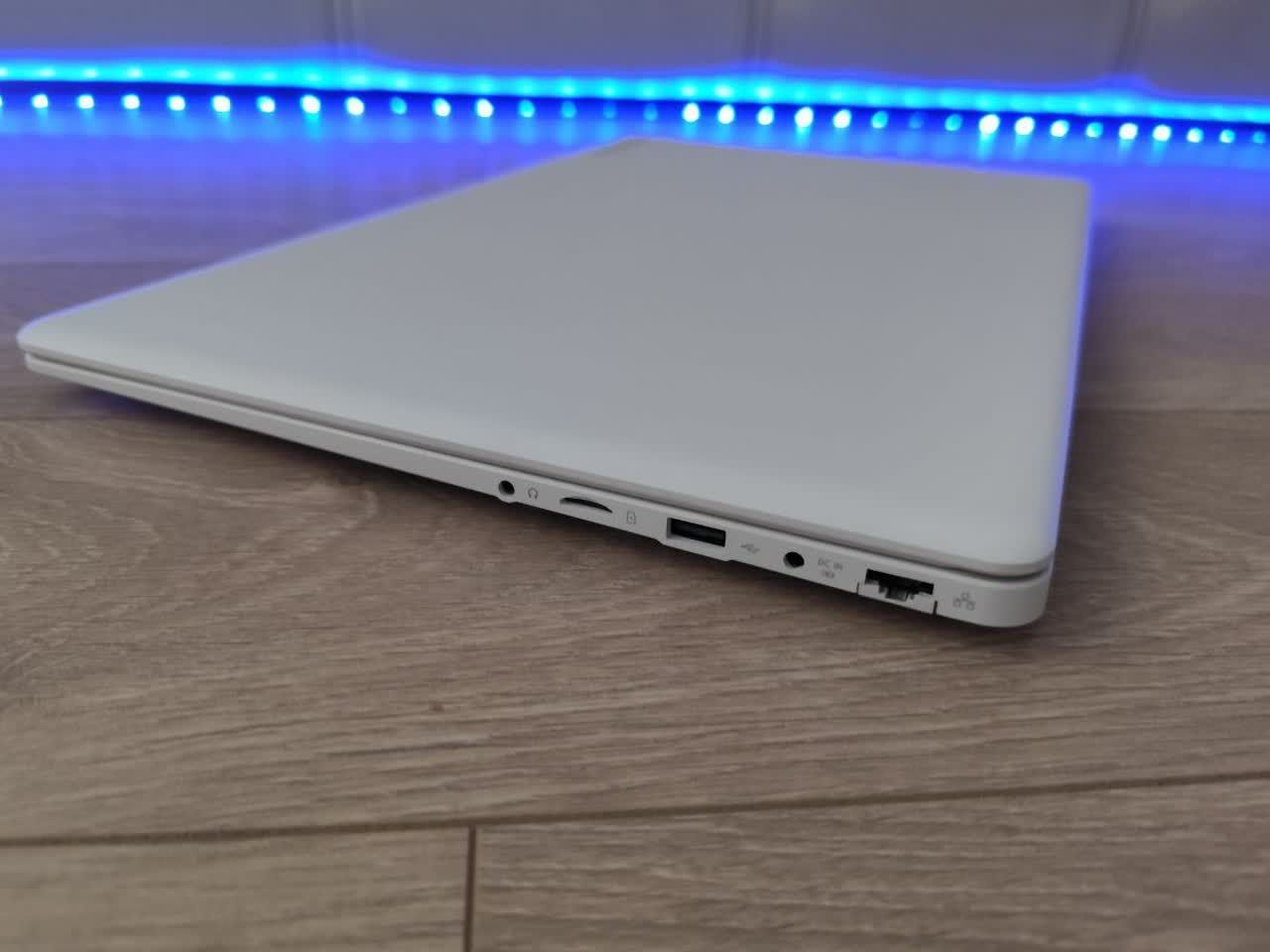 Новий ноутбук з 1000GB пам'яті !