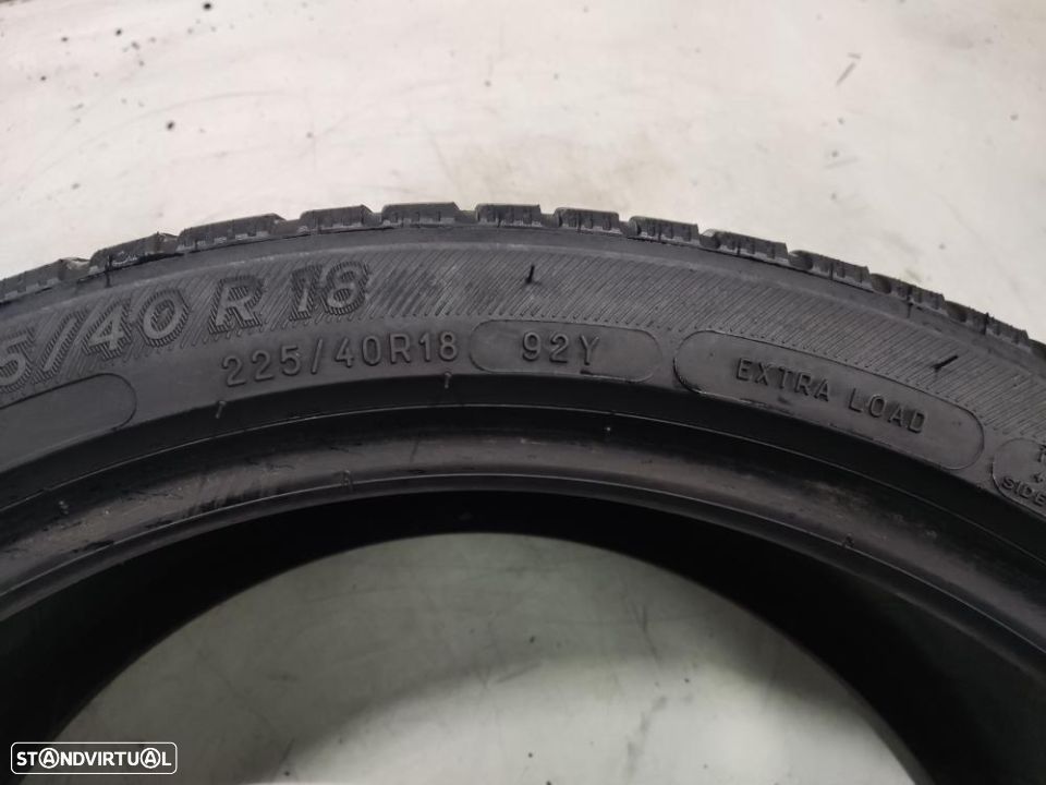 2 pneus semi novos 225-40r18 michelin - oferta dos portes 120 EUROS