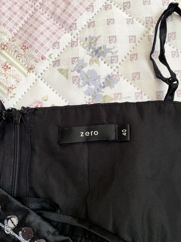 Czarna sukienka midi na ramiączka L 40 zero mesh impreza zdobiona góra