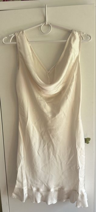 Плаття в білизняному стилі, туніка