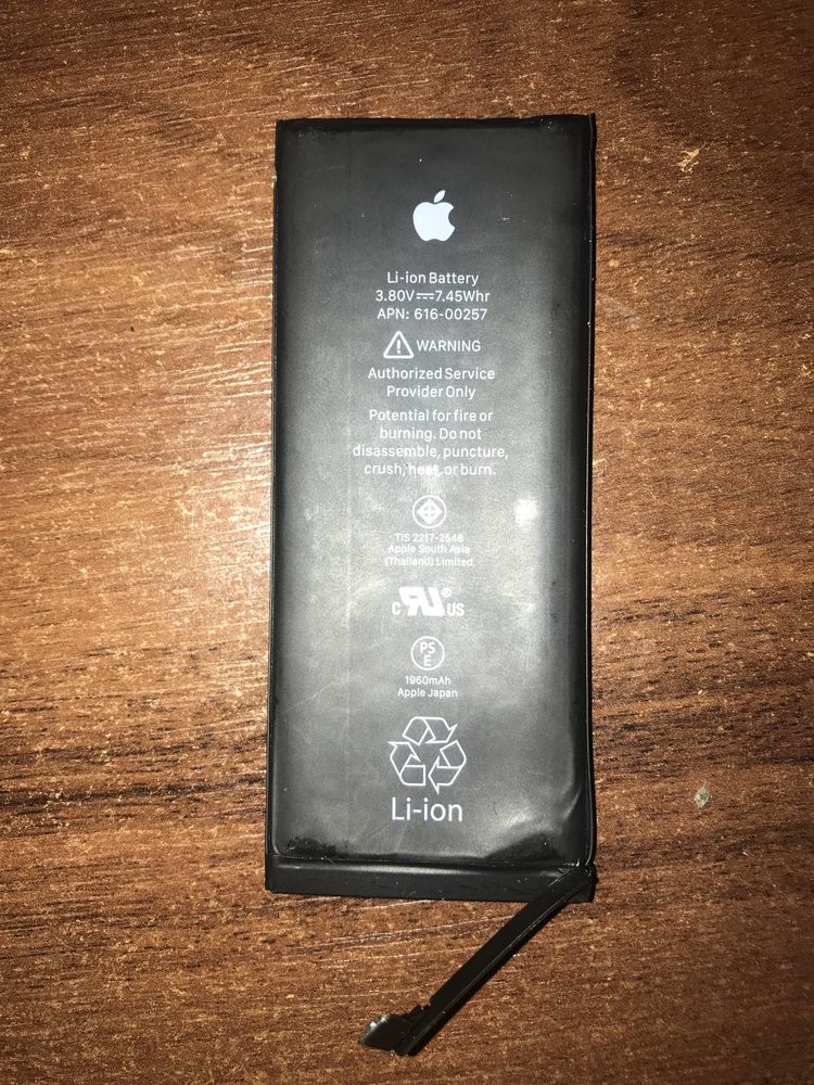 Оригінальний акумулятор iphone 7 (неробочий)
