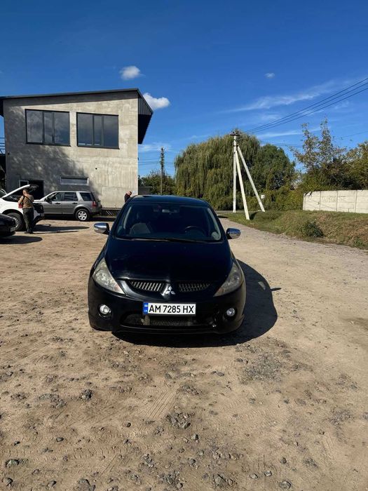Продам Mitsubishi Grandis Дизель 2.0т 2005 рік чорний