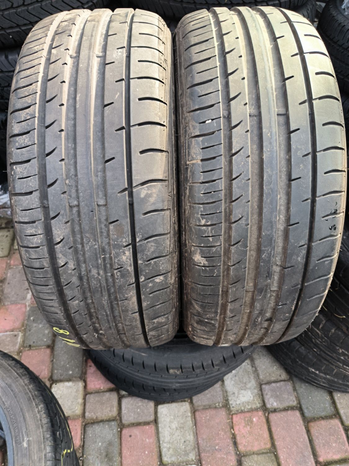 Opony letnie 18 Falken Azenis 215/50 18