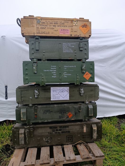 Середні дерев'яні ящики