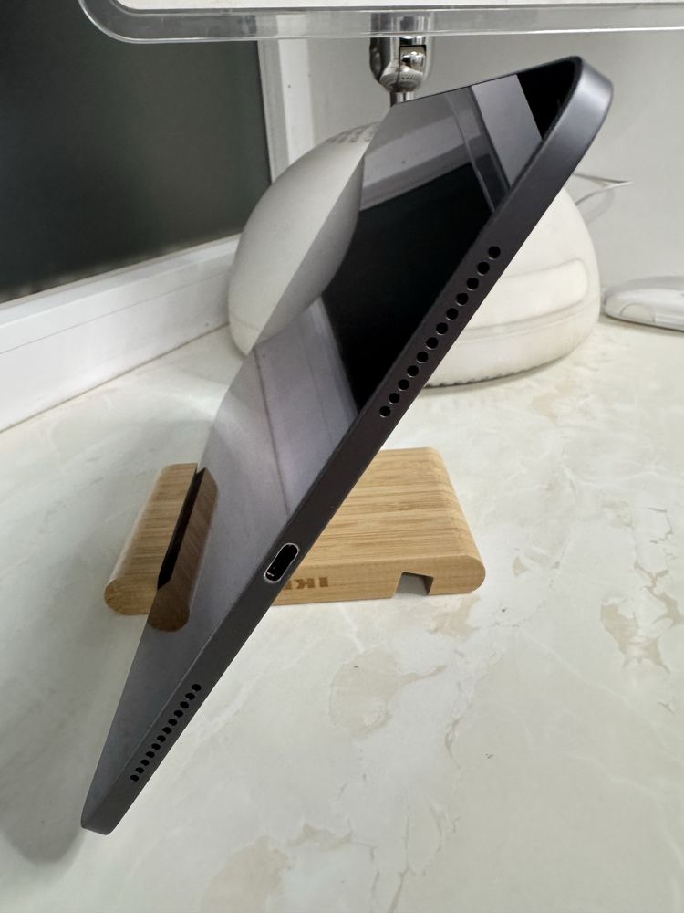 iPad Air 4 2020 256Gb Space WiFi Гарний стан Без обмежень та блокувань