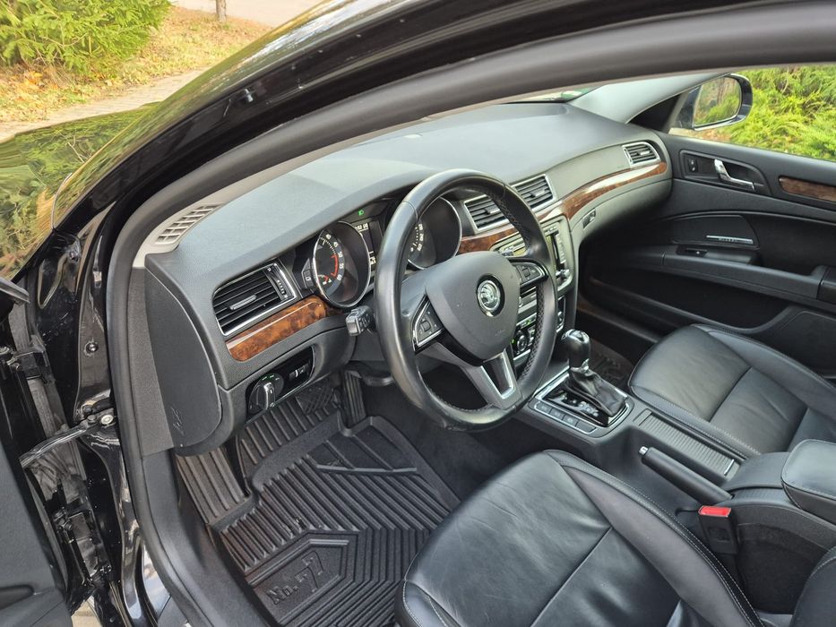 Skoda Superb Combi 2.0 TDI DSG Exclusive