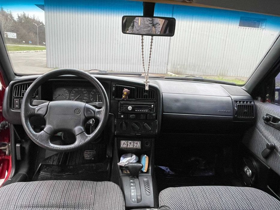 Volkswagen Passat B3 (1993) - 2.0 Инжектор, АКПП, Кондиционер