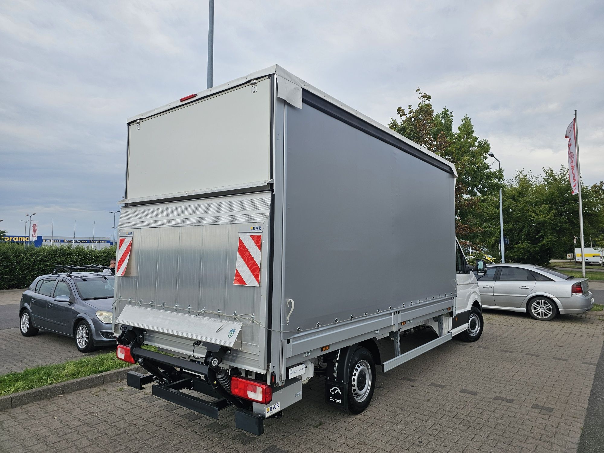 Transport przewozy krajowe bus z Windą