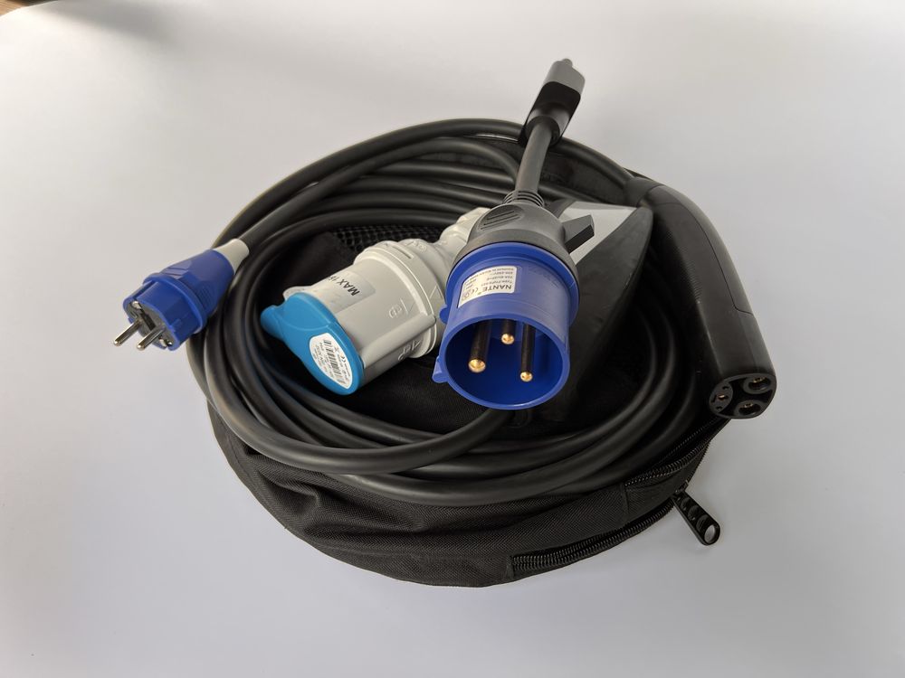Зарядка НОВА з уцінкою Tesla Mobile Connector Gen2 (32A) ,ОРИГІНАЛ.