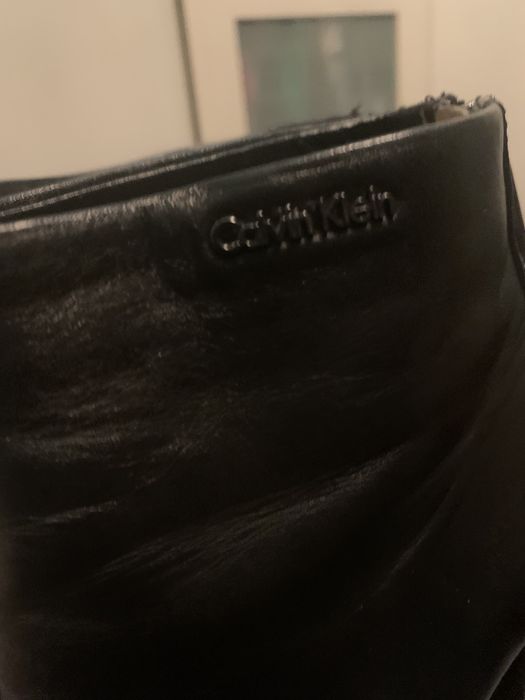 Skórzane czarne botki damskie Calvin Klein 38