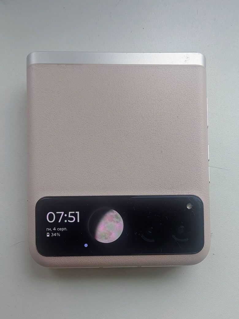 Motorola razr 40