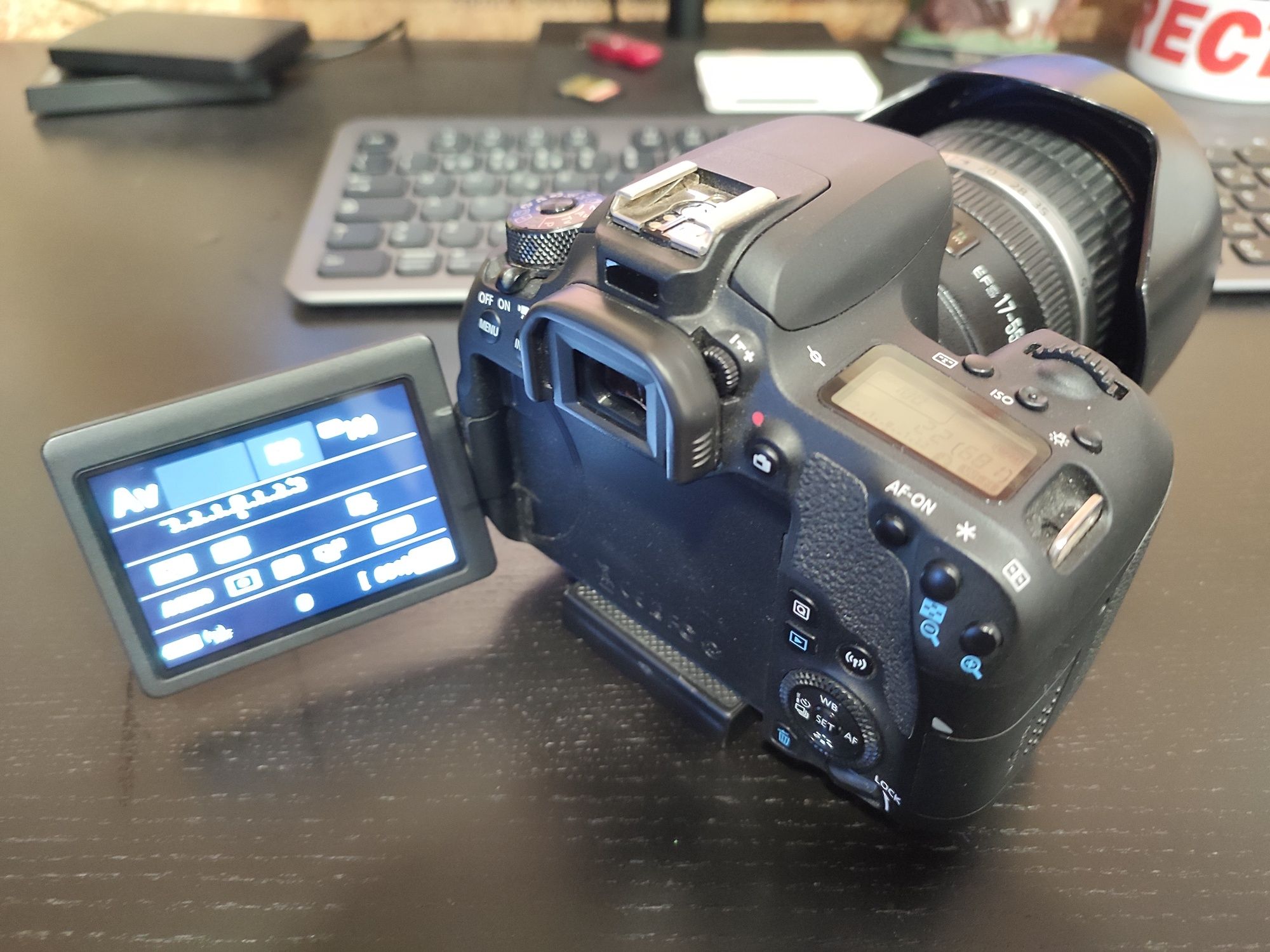 Kit Canon 77d + objectivas + baterias
