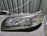 Lampa lewa przód VOLVO V70
