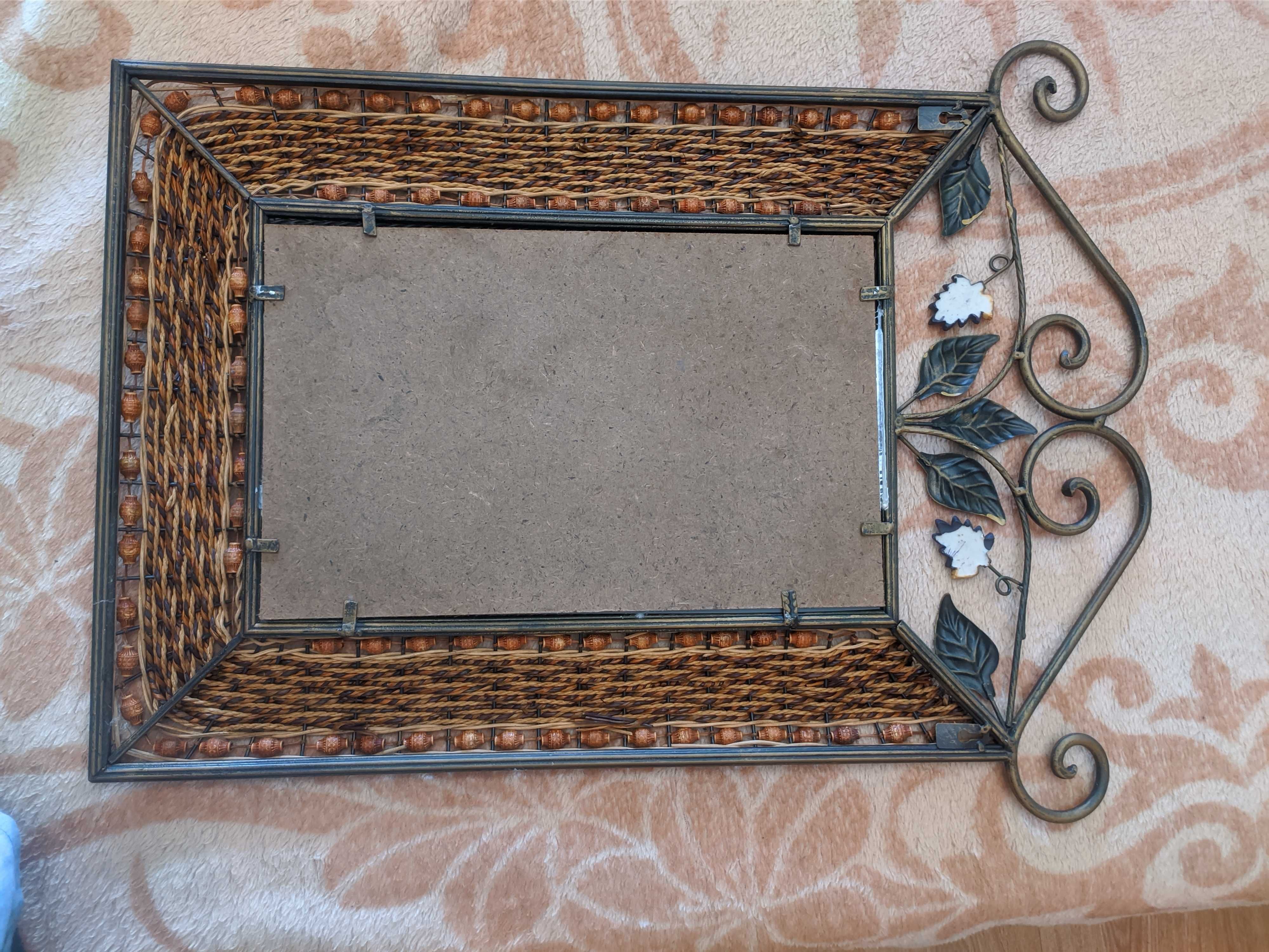 Espelho antigo ornamental