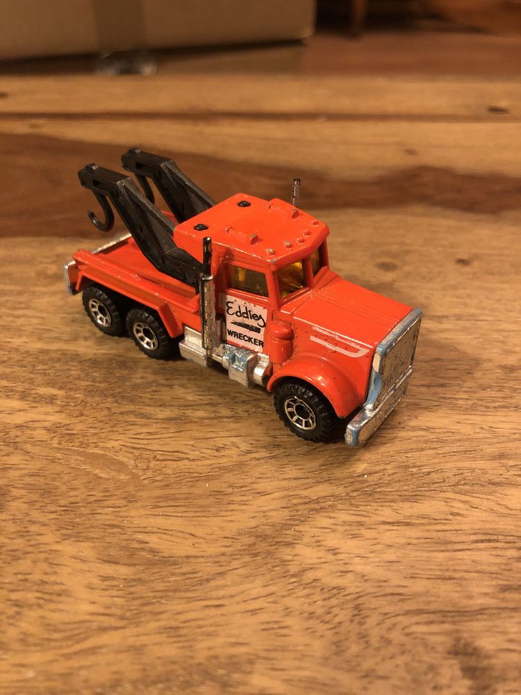 Matchbox Peterbilt Wrecker Truck Eddies