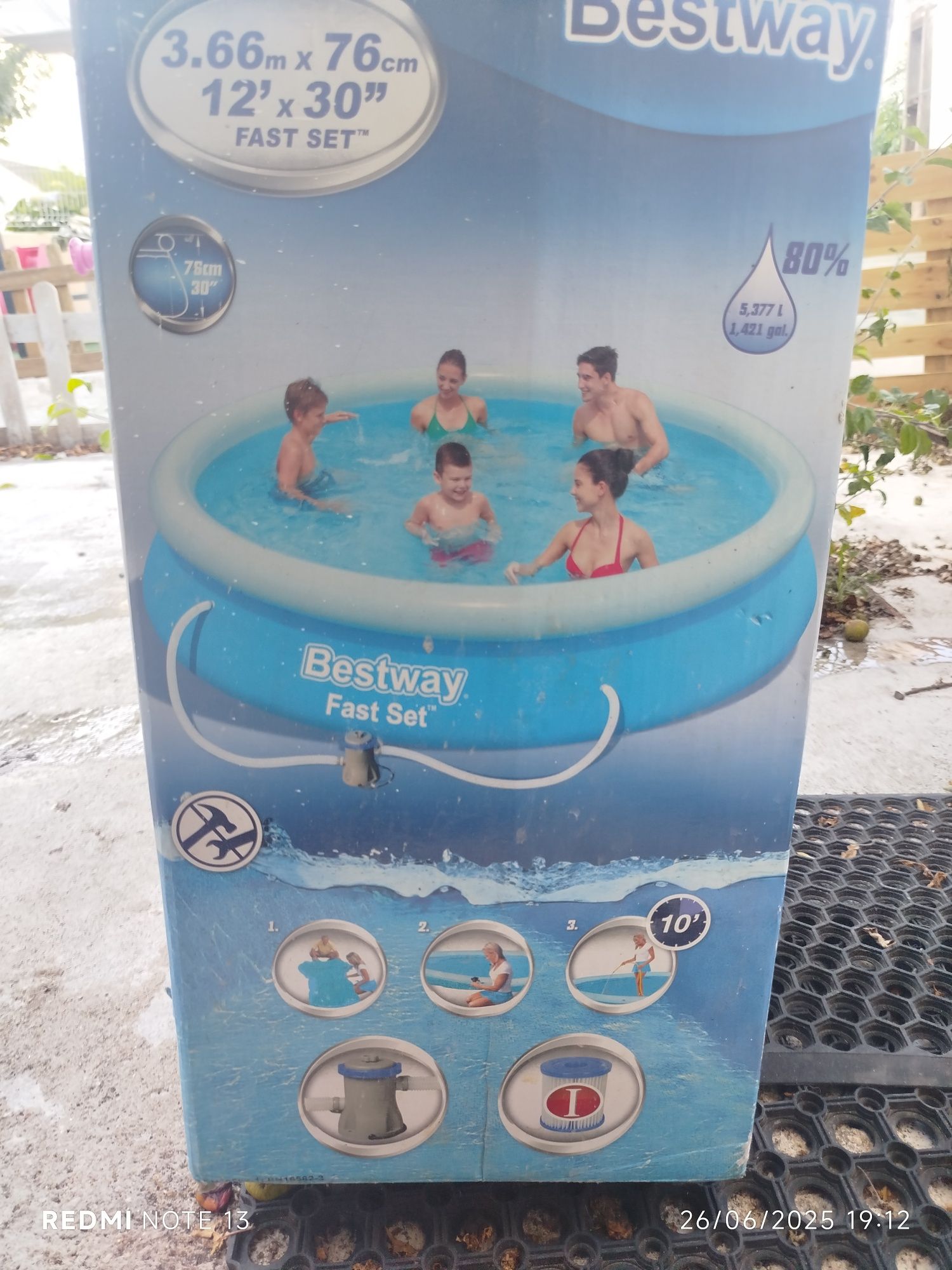 Piscina redonda.