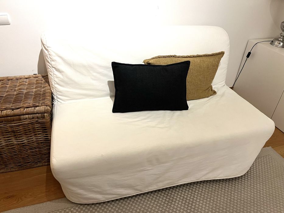 Sofá cama de casal Ikea com colchão