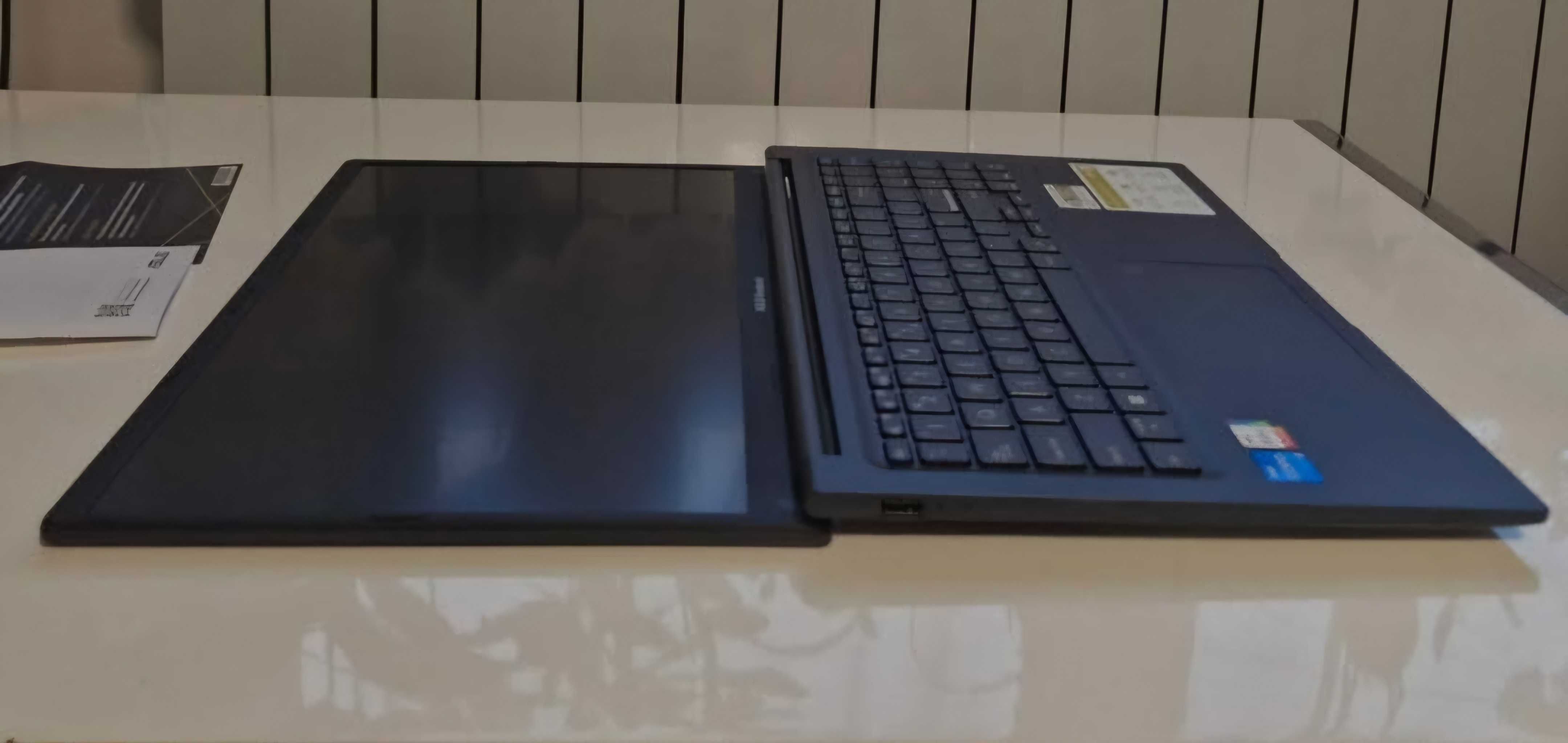 Laptop Asus Vivobook
