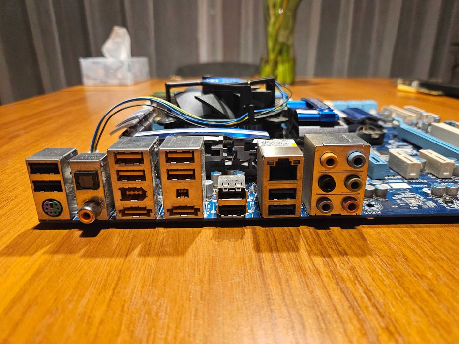 Płyta Gigabyte Z390 UD CPU i5-760 RAM 8GB OCZ