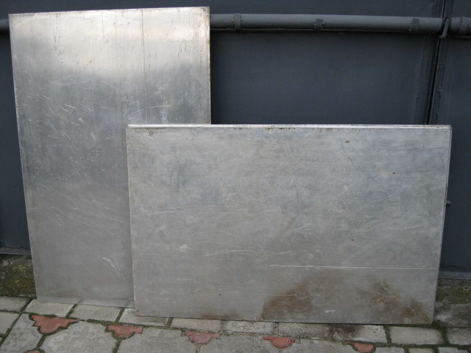 Листы алюминиевые , гладкие , 1150*750*5,5 мм.