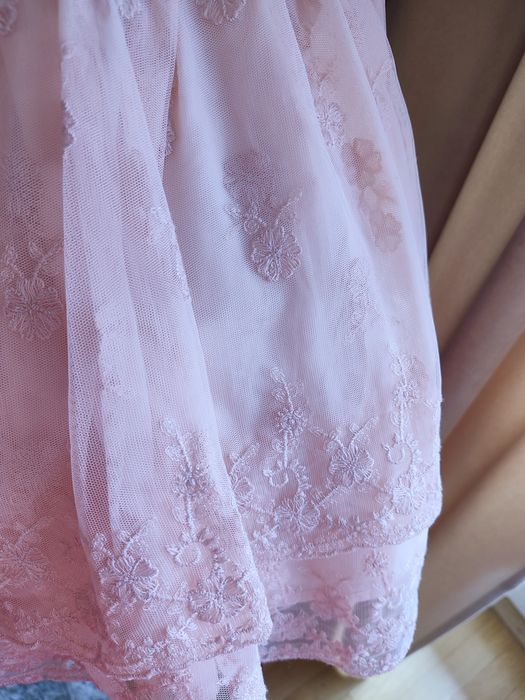 Piękna sukienka morelowa dla dziewczynki 98