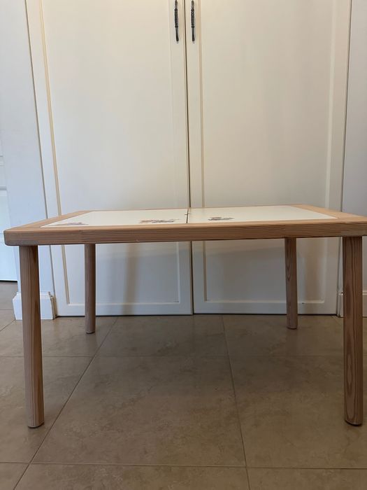 Stolik IKEA Flisat dla dzieci, sensoryczny