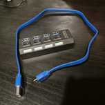 Hub USB 3.0 4 cztery porty osobne włączniki wyłączniki czarny