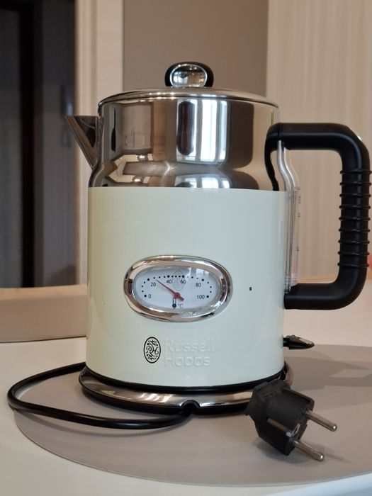 Электрочайник Russell Hobbs Retro