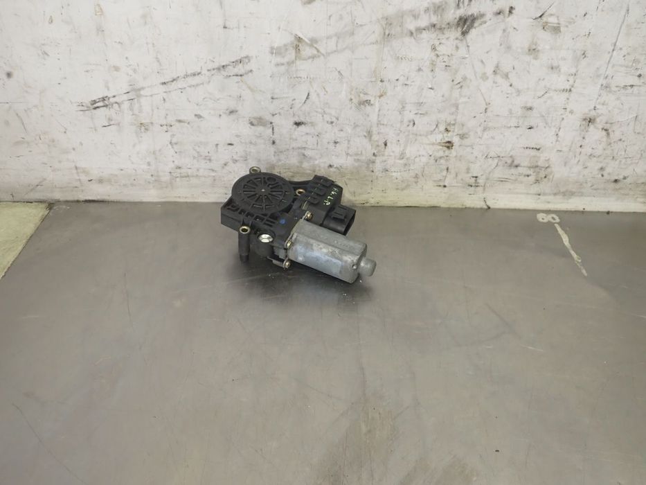 SILNICZEK SZYB LEWY PRZÓD AUDI A6 C5 2.5 1402000048   0130821775