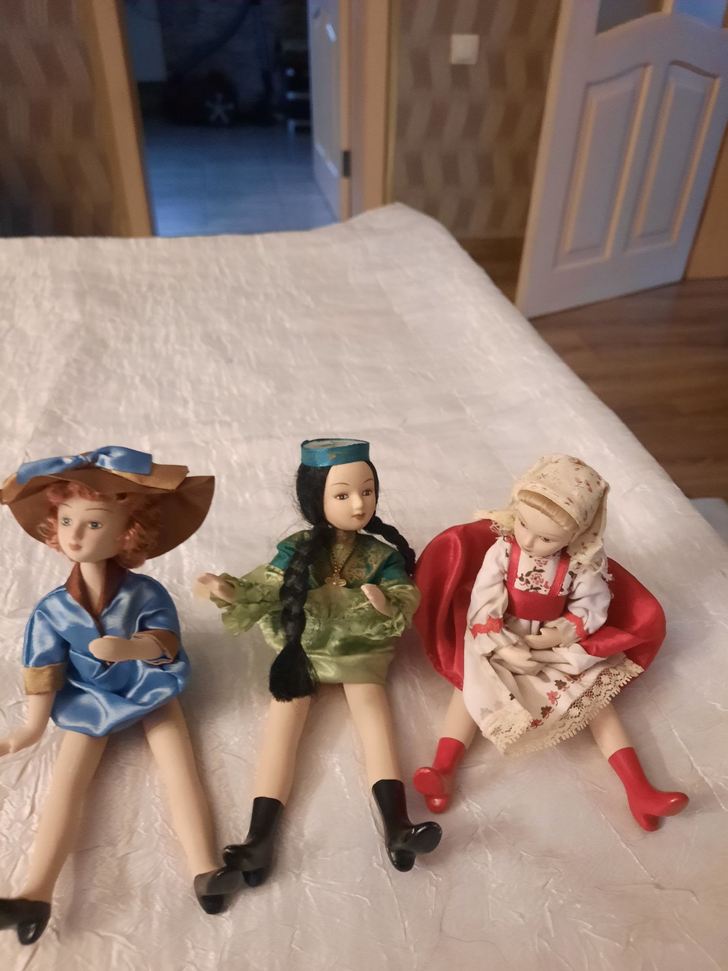 Порцелянові колекційні лялечкі