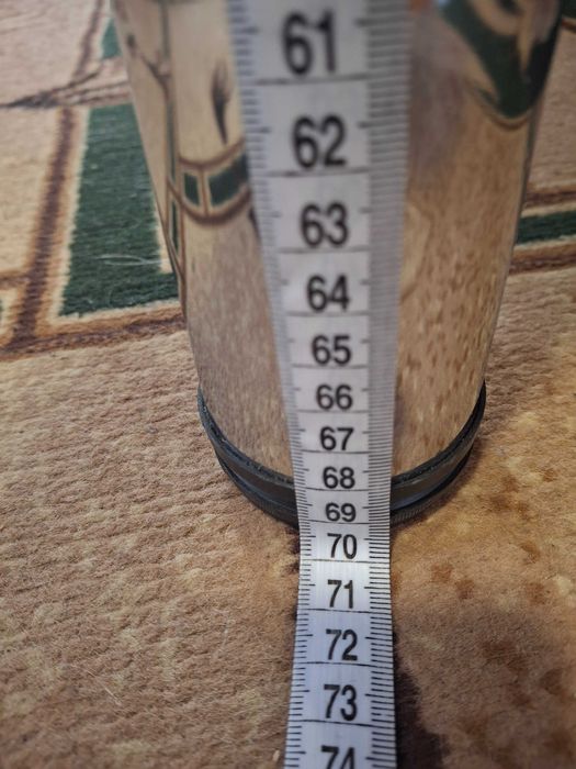 Стіл для кухні або кав'ярні