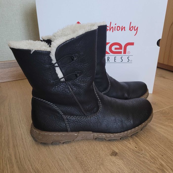 Черевики жіночі б/в Rieker 39р.