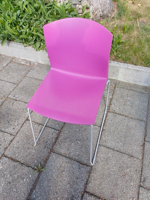Krzesło  plastikowe  Ogród  Działka  itp Cena za 2 szt..