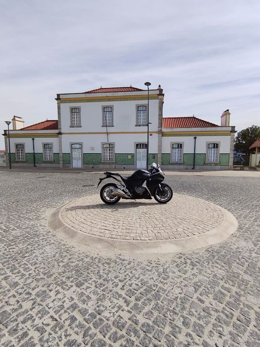VFR 1200 F versão 2013 como nova