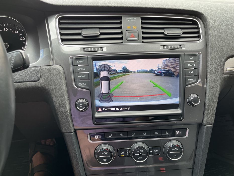 Volkswagen e-golf 2014 рік