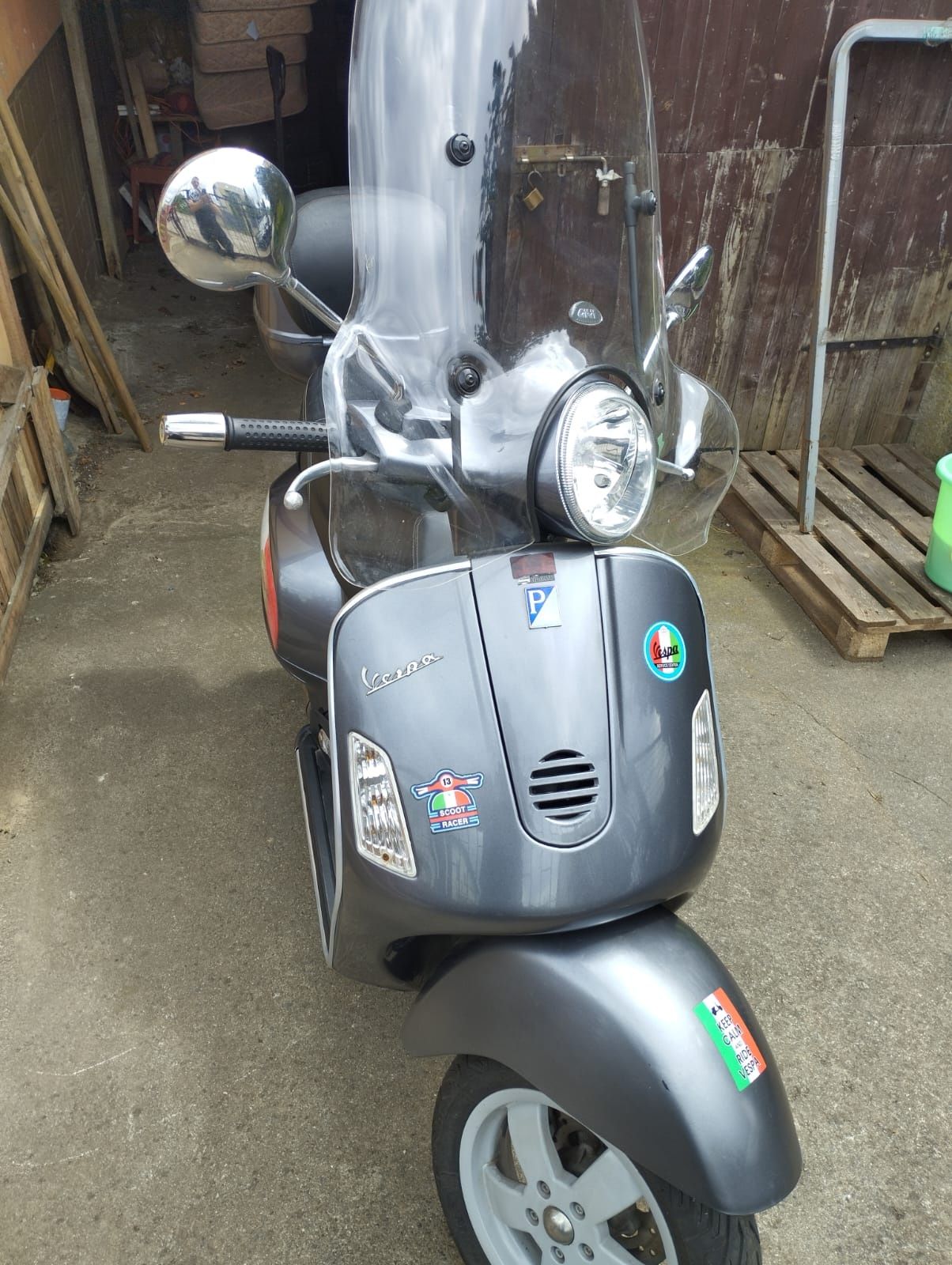 Piaggio Vespa Grandturismo 200/125 srebrna 2003 r.