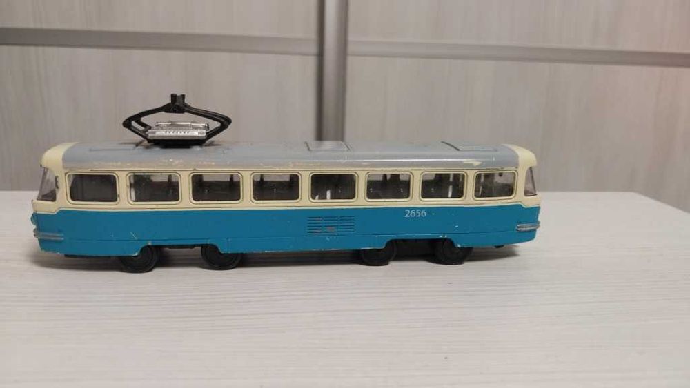 Різні іграшки і ціни