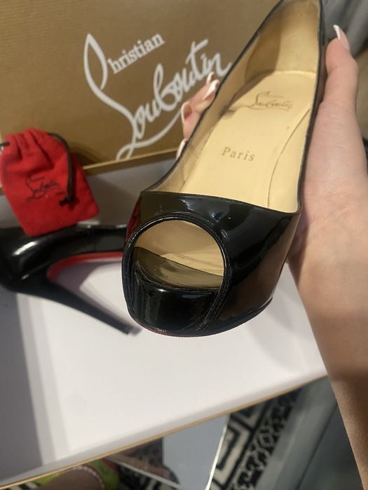 Szpilki Louboutin oryginalne