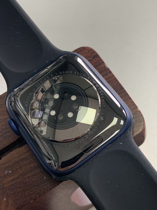 Оригінальні apple watch series 6 44 mm
