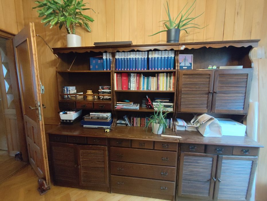 Zestaw 3 drewnianych szafek – styl vintage / retro, solidne drewno

Ce