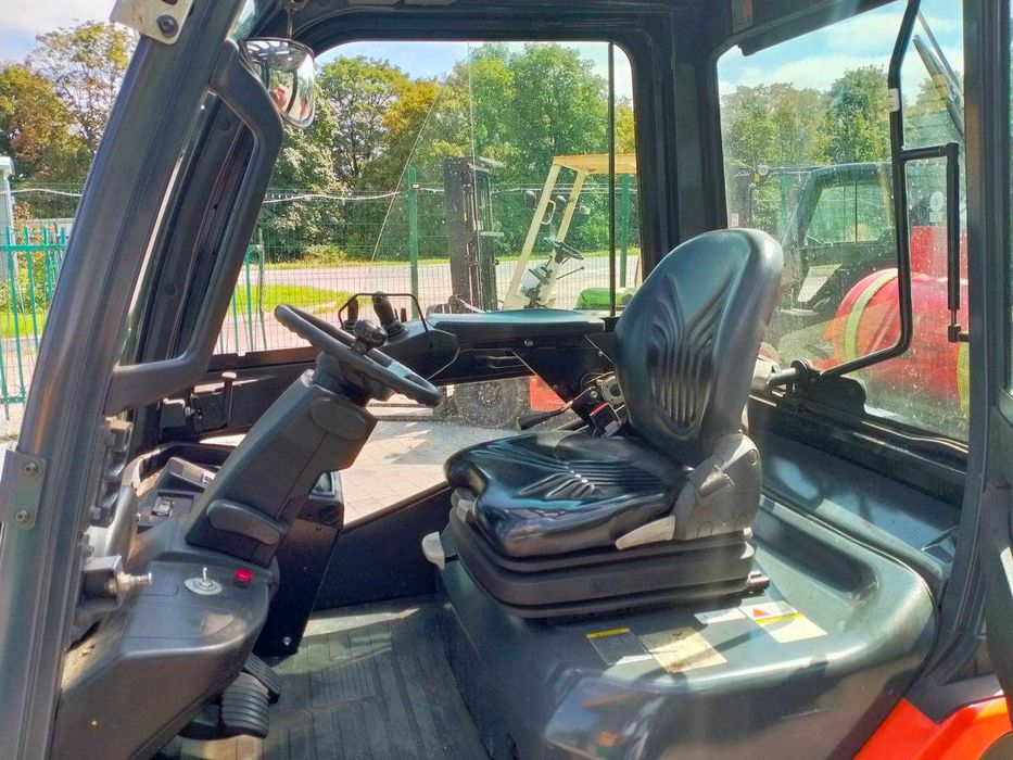 Навантажувач, Погрузчик  Toyota 8BG25