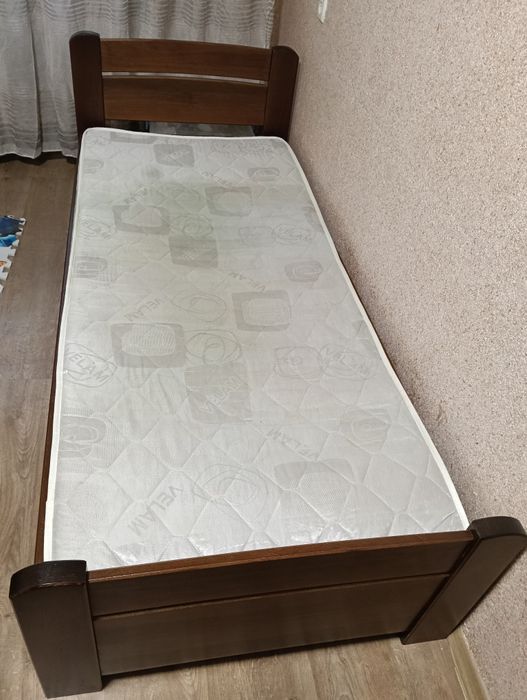 Ліжко односпальне