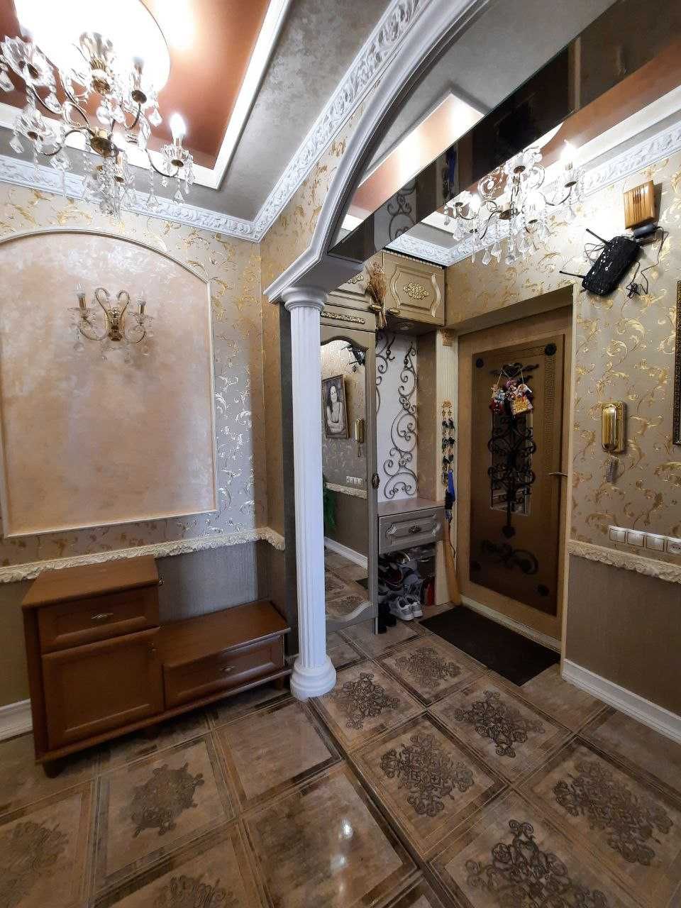 Продам свою  3ком.квартиру. метро Салтовское 3 мин. Пески.522м/р
