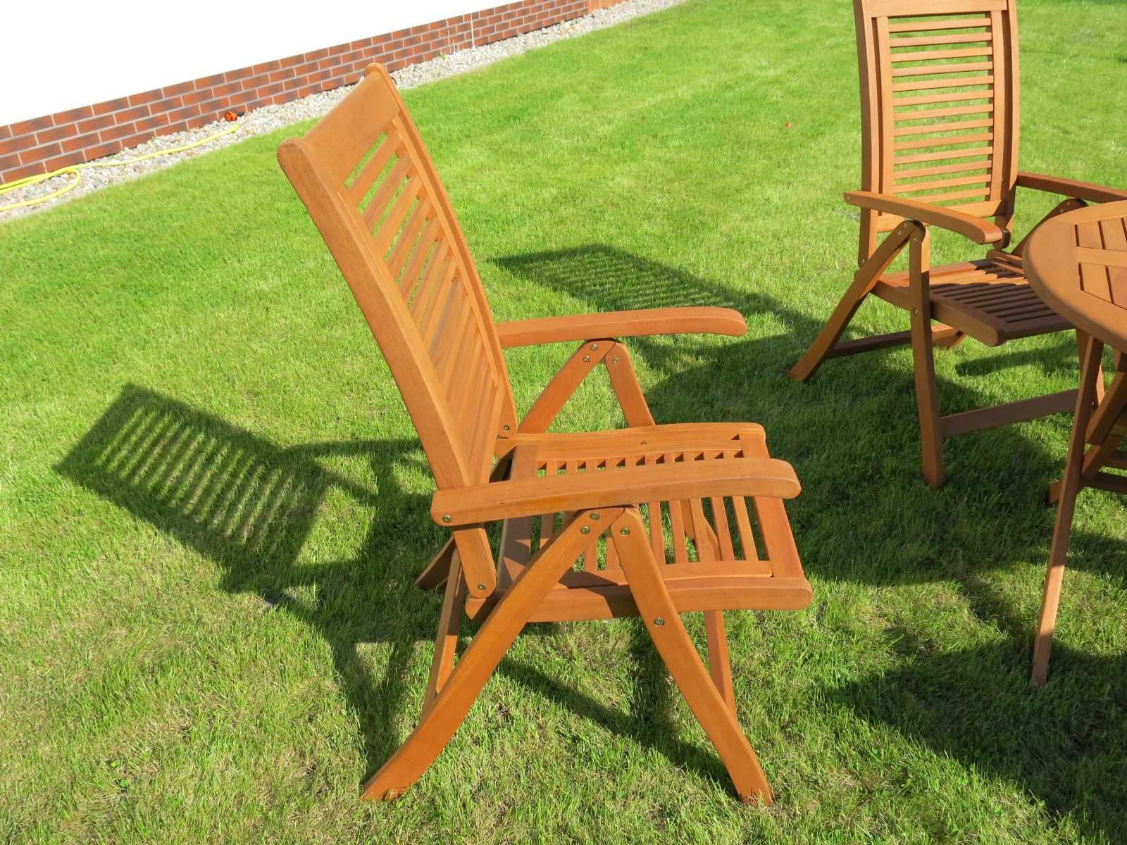 Zestaw mebli ogrodowych drewnianych okrągły stół 4 krzesła
