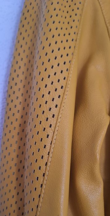 Суперская кожаная фирменная куртка