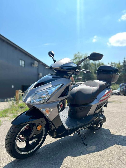 Скутер SPARK SP150S-17R